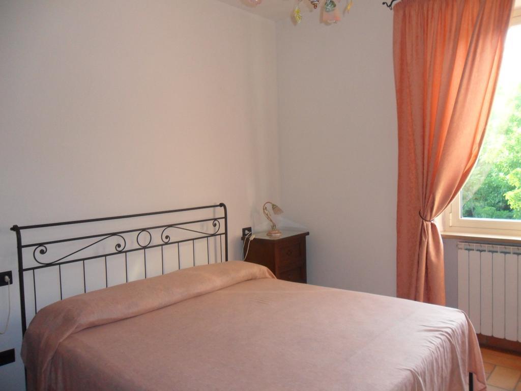 Agriturismo Poponi Villa Тоди Стая снимка