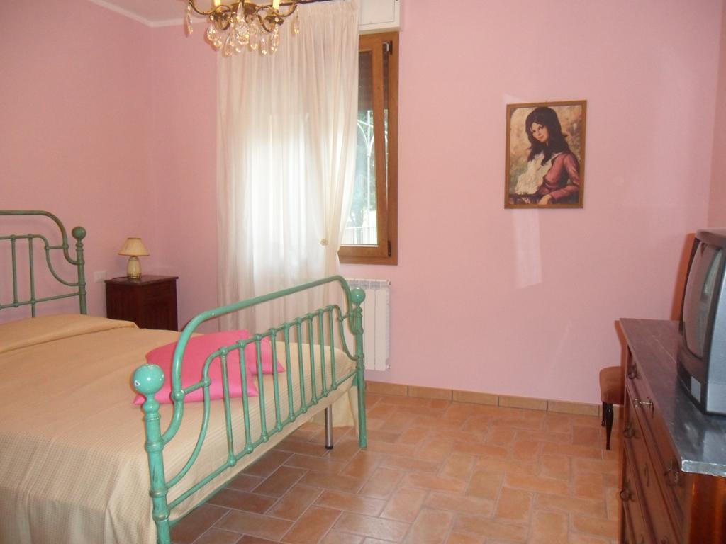 Agriturismo Poponi Villa Тоди Стая снимка