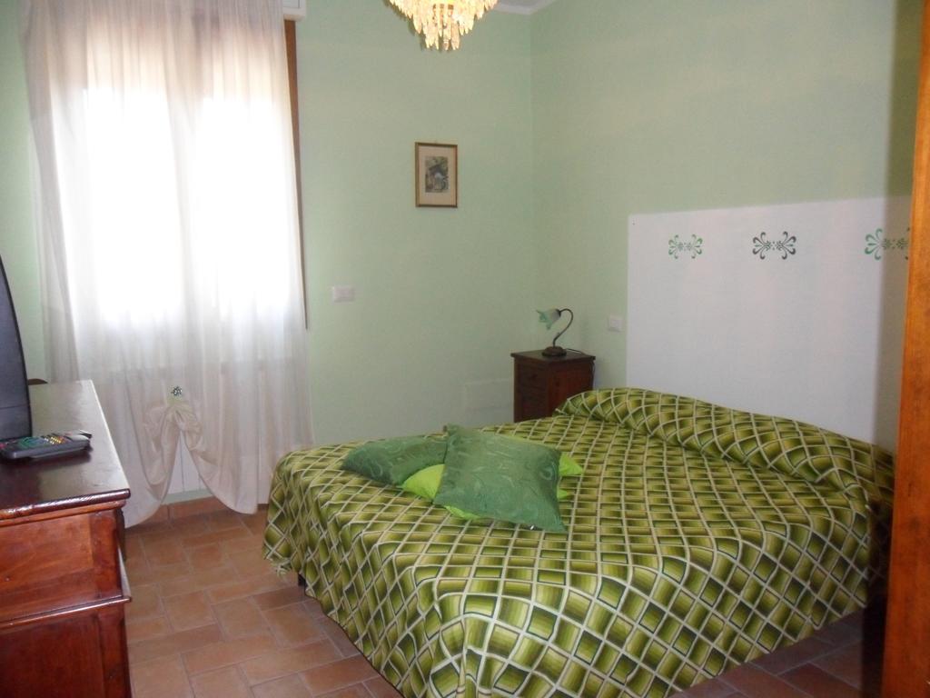 Agriturismo Poponi Villa Тоди Стая снимка